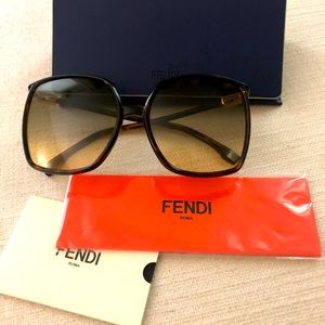 ❌SOLD Authentic FENDI Oversized Sunglasses